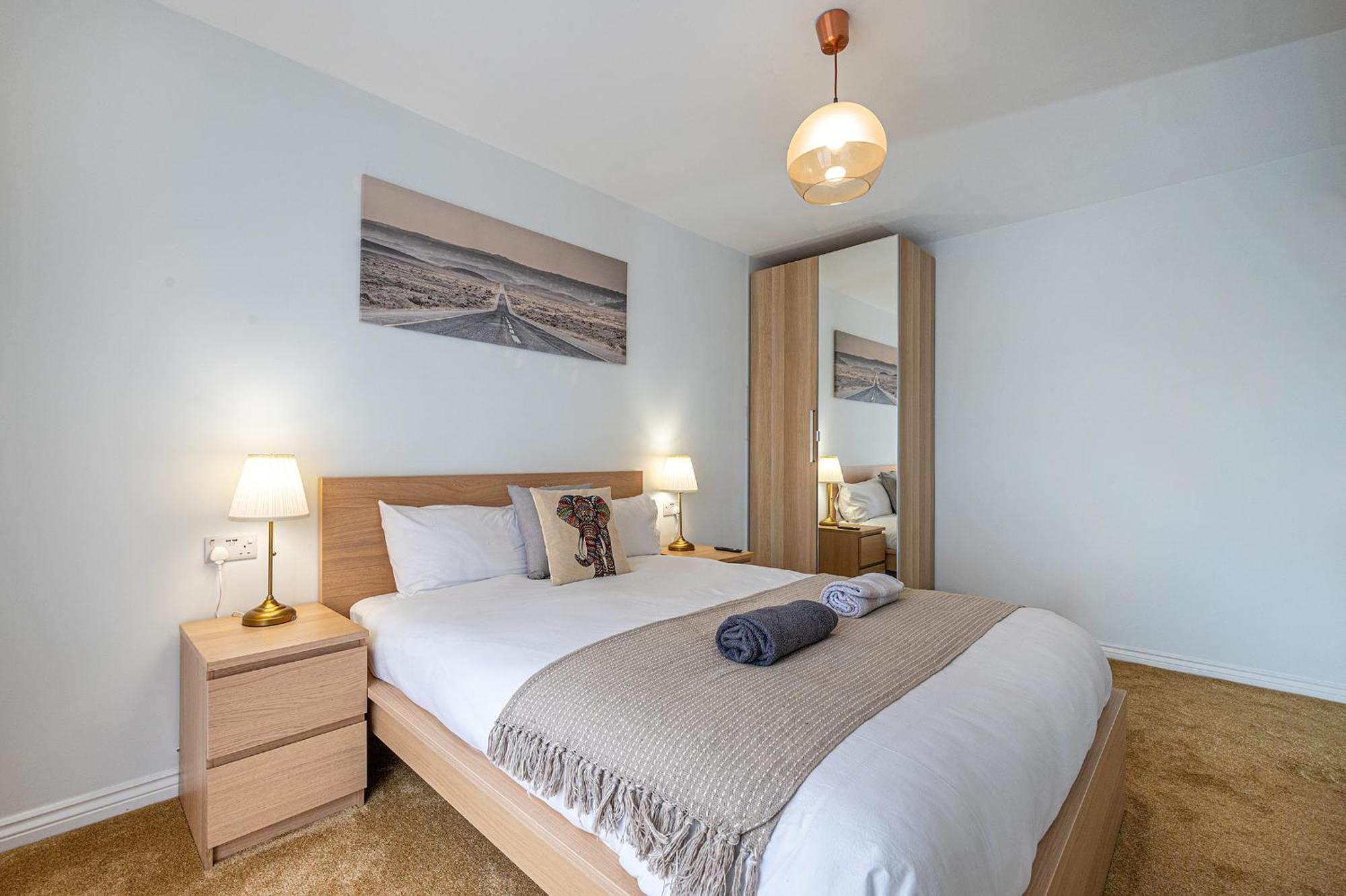 Reading 2-Bed Apartment & Parking Exterior photo
