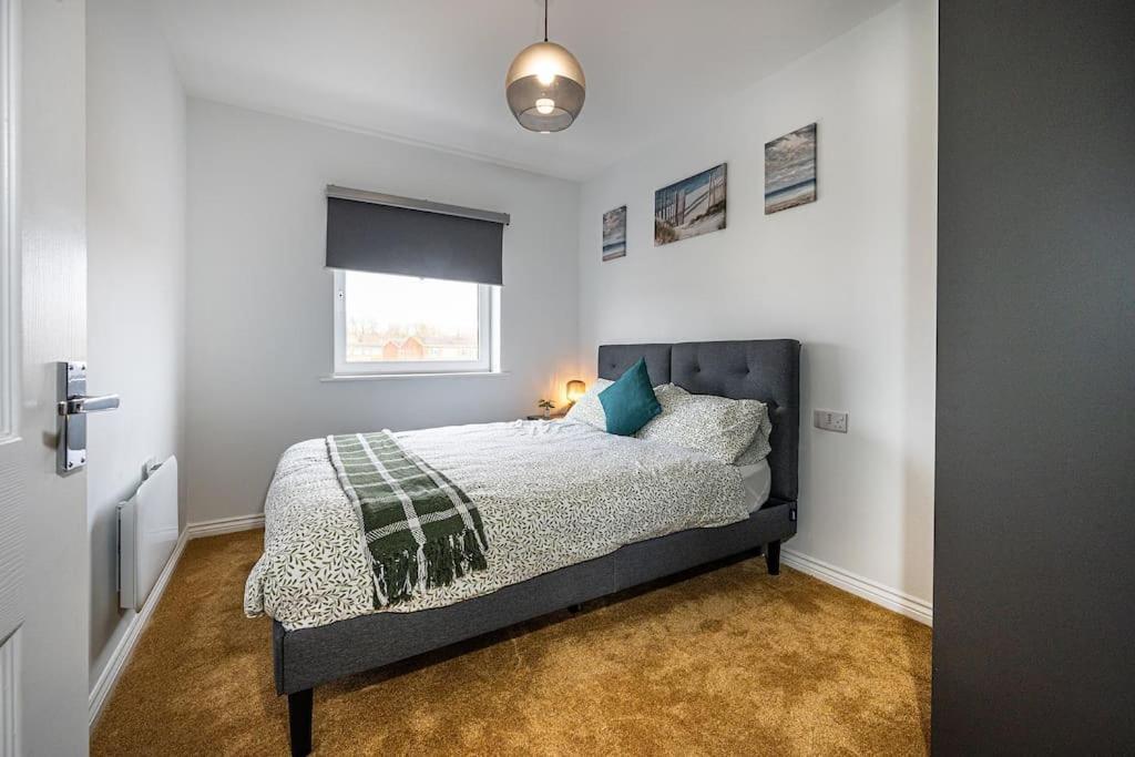 Reading 2-Bed Apartment & Parking Exterior photo