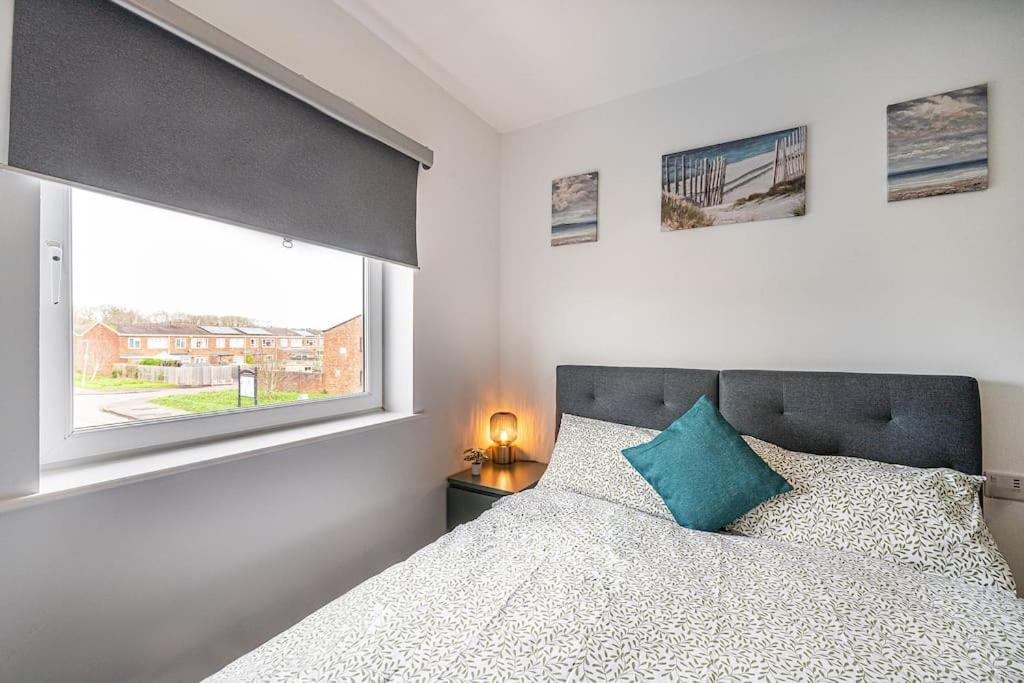 Reading 2-Bed Apartment & Parking Exterior photo